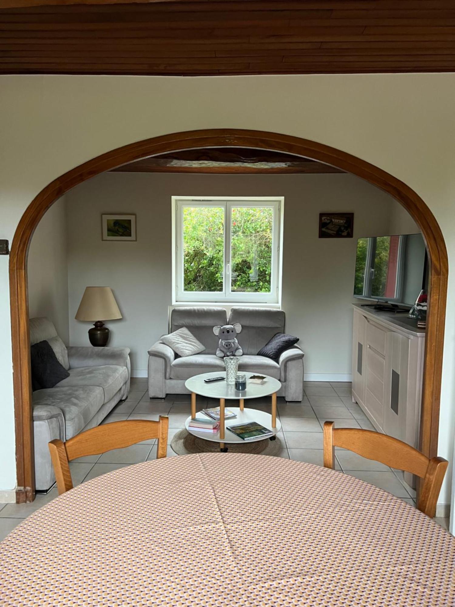 Chez Paul Villa Saint-Jean-de-Thurigneux ภายนอก รูปภาพ